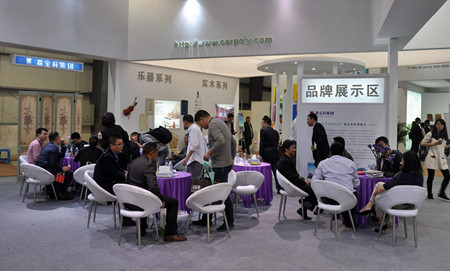 展會期間接待區人流不斷