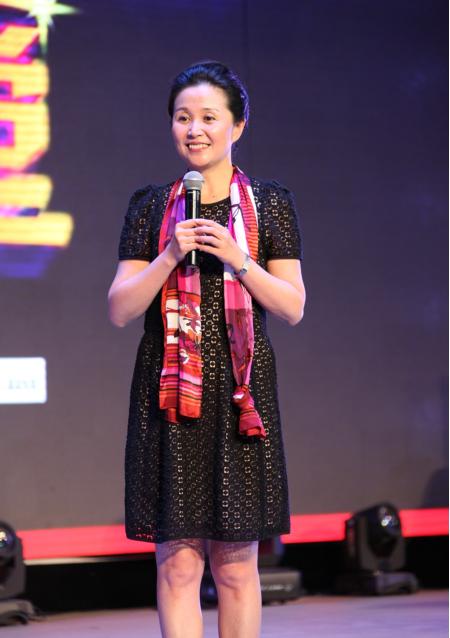 黃菡家居關(guān)懷講座引爆烏魯木齊 聯(lián)邦再掀幸福浪潮