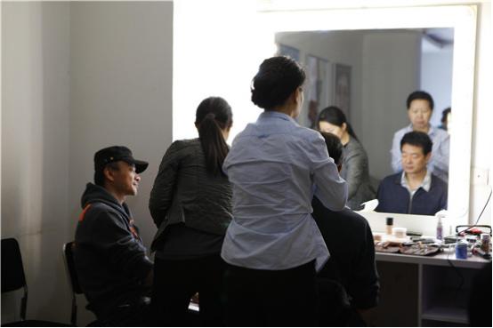 做進(jìn)步人士而非成功人士：濮存昕的一天
