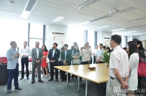 頂固衣柜市場(chǎng)中心總監(jiān)鄒文勝回顧頂固歷程
