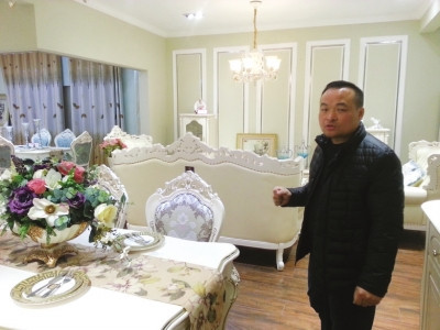 產業園為潘新文解決了資金瓶頸，生產的歐式家具十分暢銷，年產值增幅在15%以上。