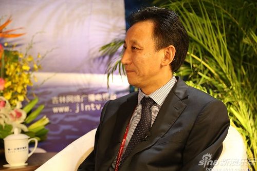 簡一大理石瓷磚董事長 李志林