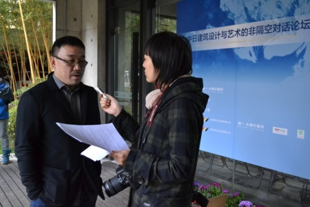 宋照青老師接受記者采訪