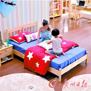 購(gòu)買(mǎi)家具最好索要發(fā)票,以便日后維權(quán)。(圖文無(wú)關(guān))