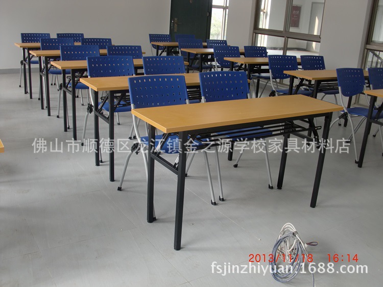 順德家具廠家出口貿(mào)易最多個(gè)性化創(chuàng)意椅子 培訓(xùn)椅