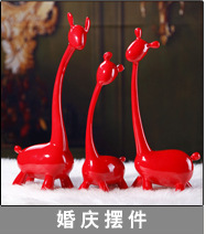 淘寶熱銷！可愛樹脂擺件 家居辦公裝飾品 兔子吊腳娃娃批發(fā) SA216