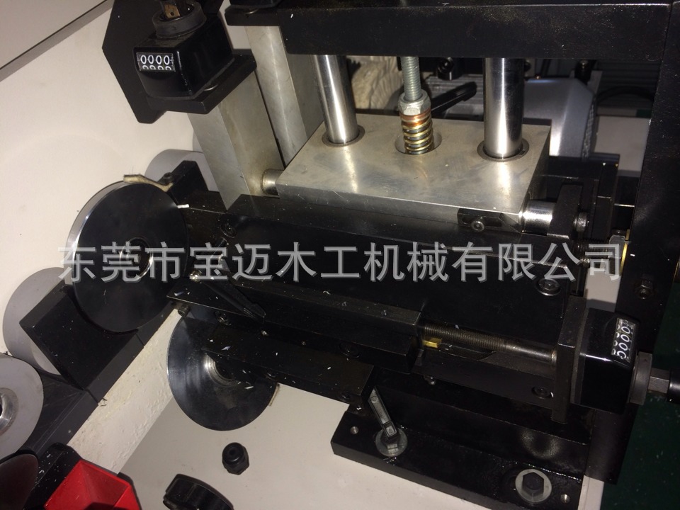 封邊機全自動封邊機廠家直銷寶邁機械板式家具制造設備木工封邊機