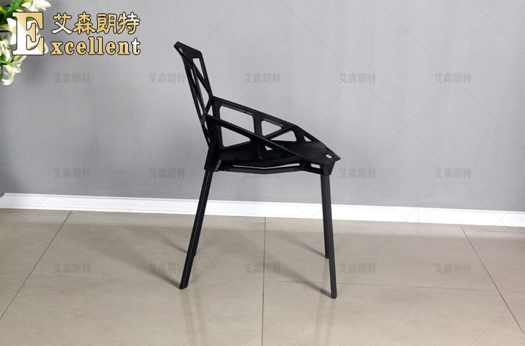 廠家批發(fā)簡約現代塑料椅子幾何鏤空椅時尚餐椅戶外休閑辦公接待椅