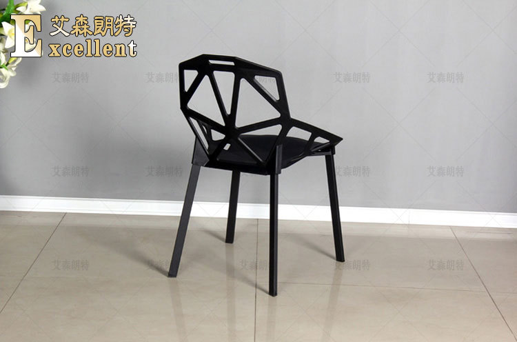 廠家批發(fā)簡約現代塑料椅子幾何鏤空椅時尚餐椅戶外休閑辦公接待椅