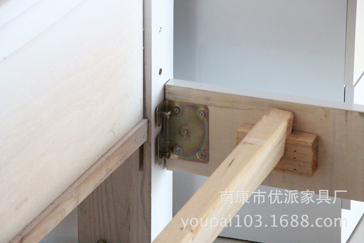 批發(fā)956#實(shí)木床 象牙白色實(shí)木床1.5 簡(jiǎn)約烤漆1.8米休閑雙人實(shí)木床